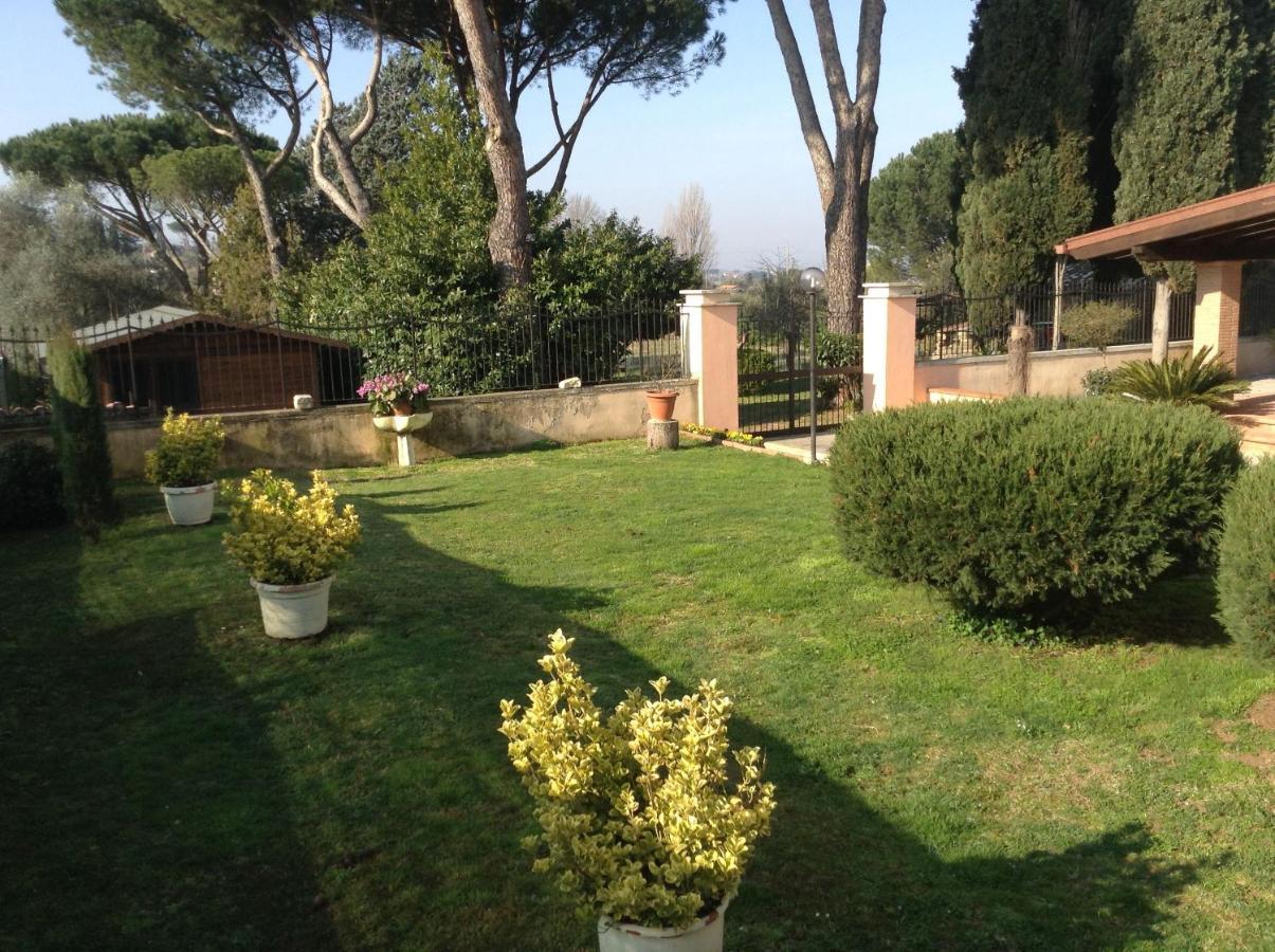 Villa Paradise Resort Gallicano nel Lazio Exterior photo