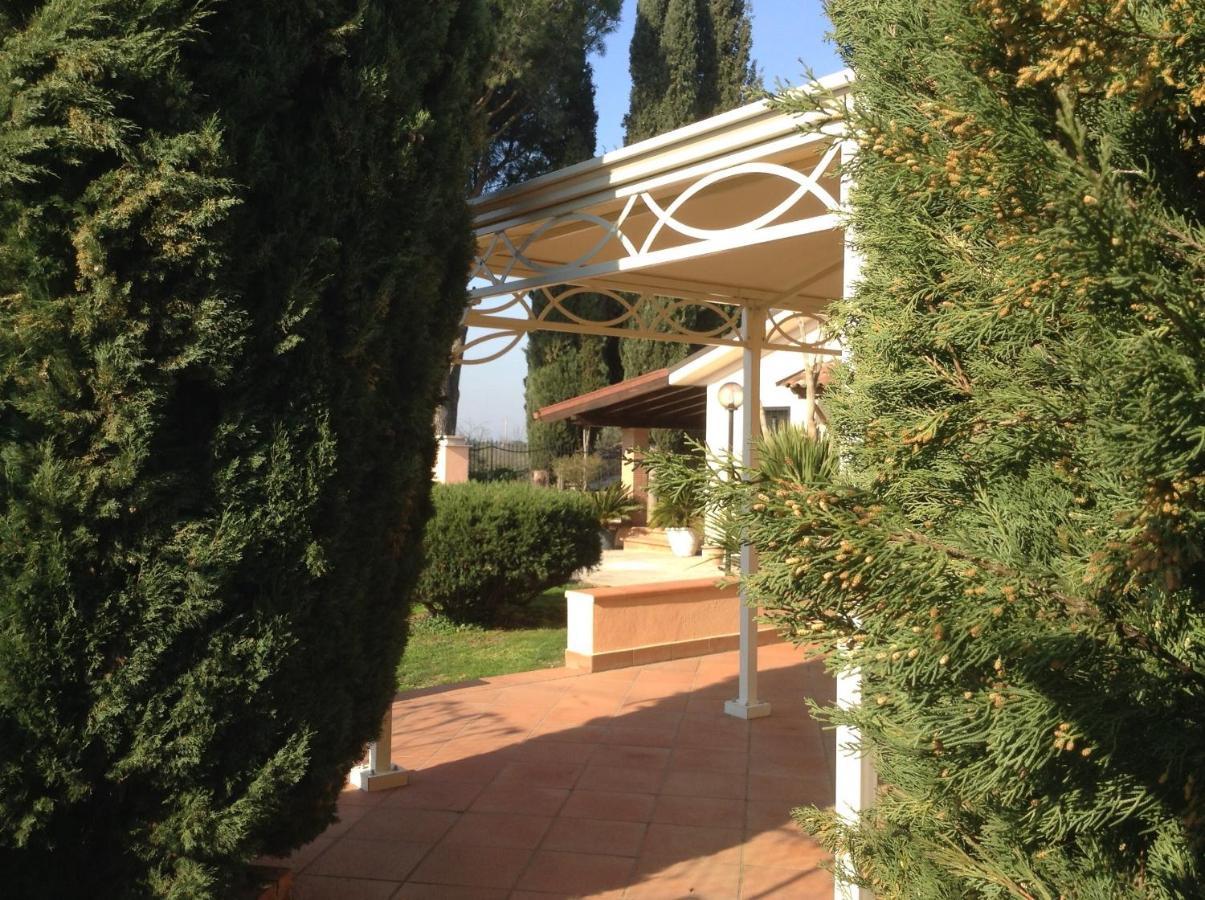 Villa Paradise Resort Gallicano nel Lazio Exterior photo