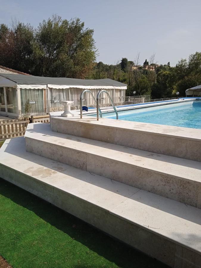 Villa Paradise Resort Gallicano nel Lazio Exterior photo