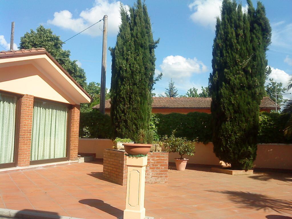 Villa Paradise Resort Gallicano nel Lazio Exterior photo